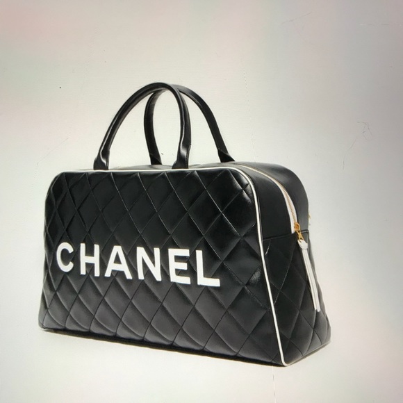 NWOT LIMITED EDITION CHANEL LARGE DUFFLE BAG. - Picture 6 of 8